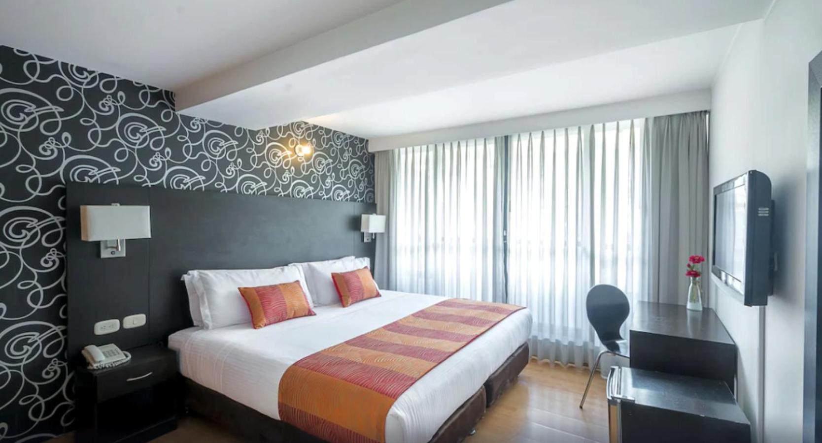 Hotel Silver Javeriana By Hospedium Bogotá Extérieur photo