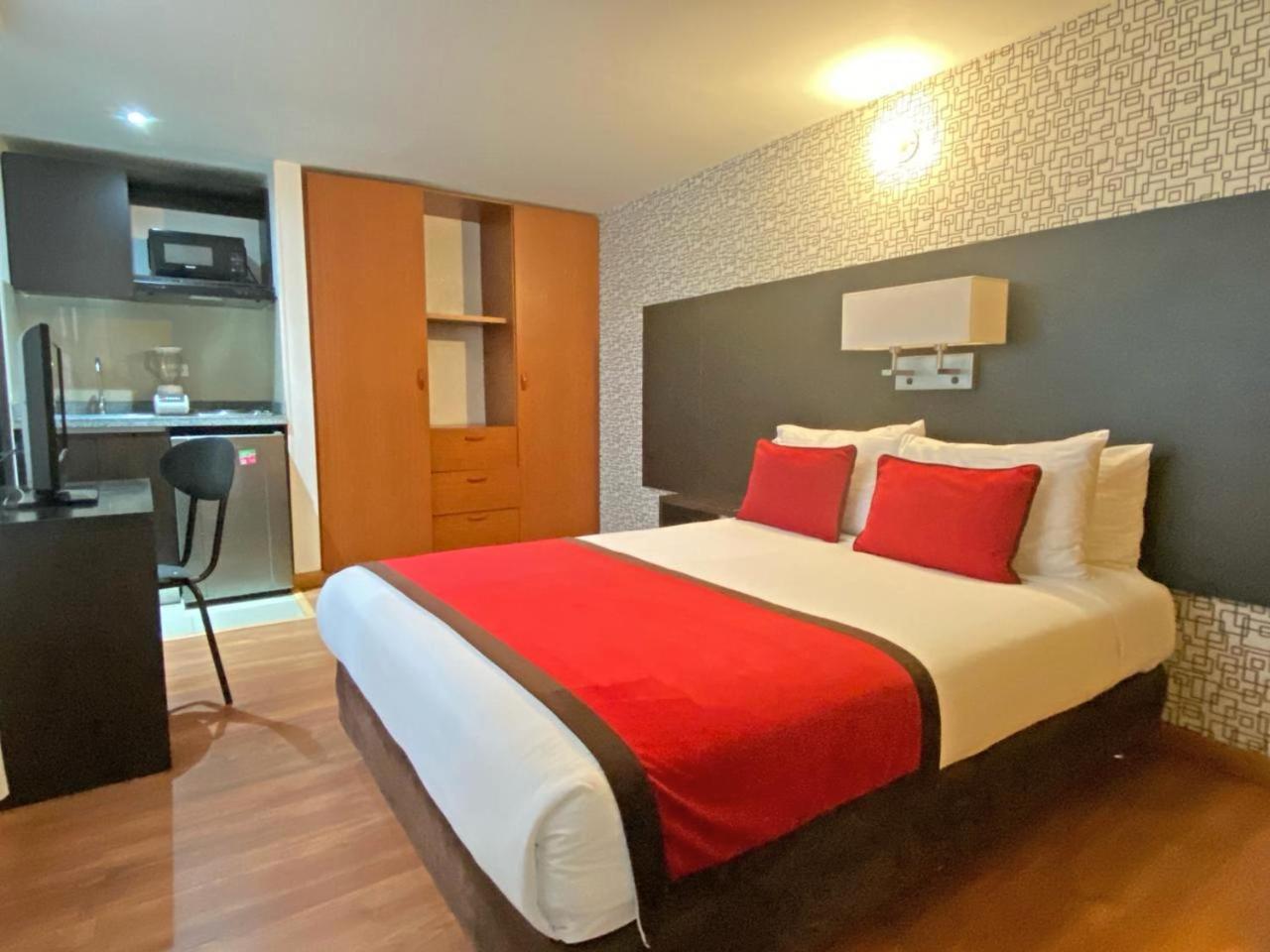 Hotel Silver Javeriana By Hospedium Bogotá Extérieur photo